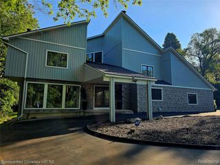 1830 Lone Pine Road, Bloomfield Hills, MI 48302