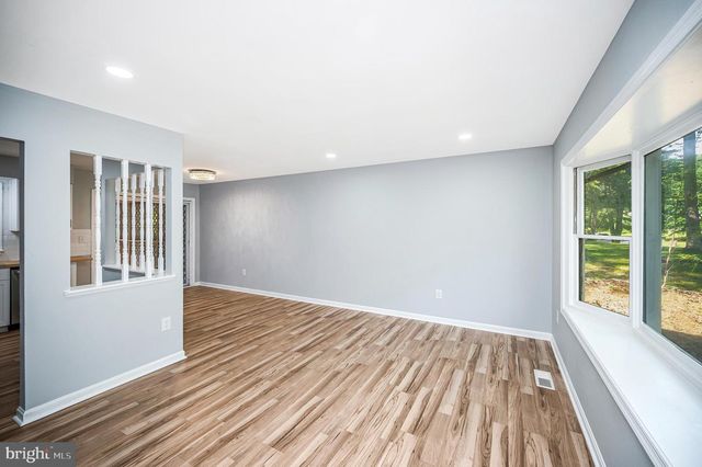 424 ALBANY ST, Fredericksburg, VA 22407