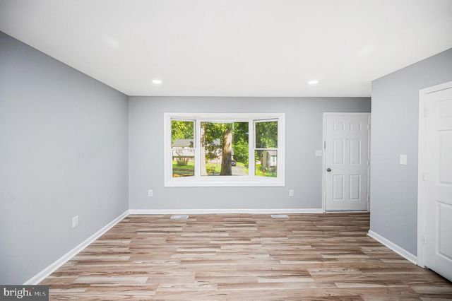 424 ALBANY ST, Fredericksburg, VA 22407