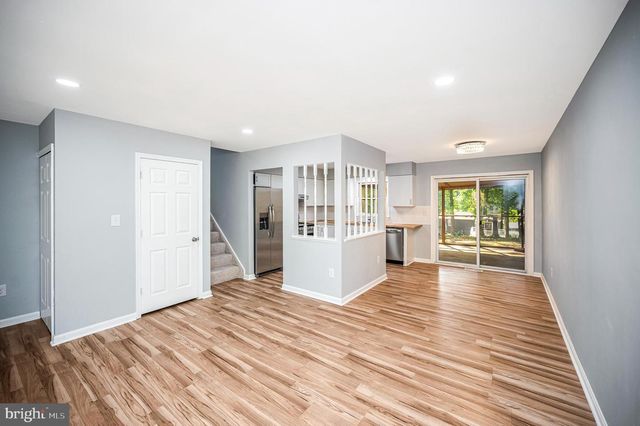 424 ALBANY ST, Fredericksburg, VA 22407
