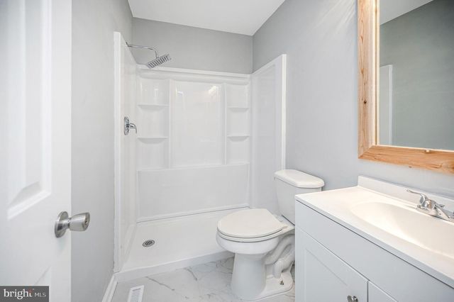424 ALBANY ST, Fredericksburg, VA 22407