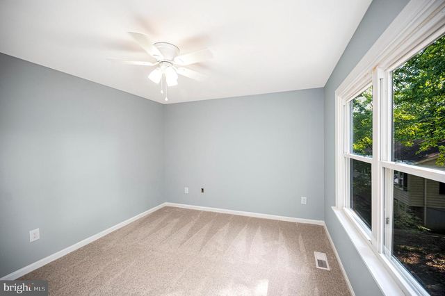 424 ALBANY ST, Fredericksburg, VA 22407