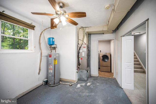 424 ALBANY ST, Fredericksburg, VA 22407