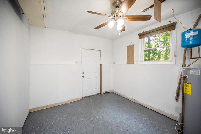 424 ALBANY ST, Fredericksburg, VA 22407