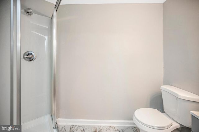 424 ALBANY ST, Fredericksburg, VA 22407