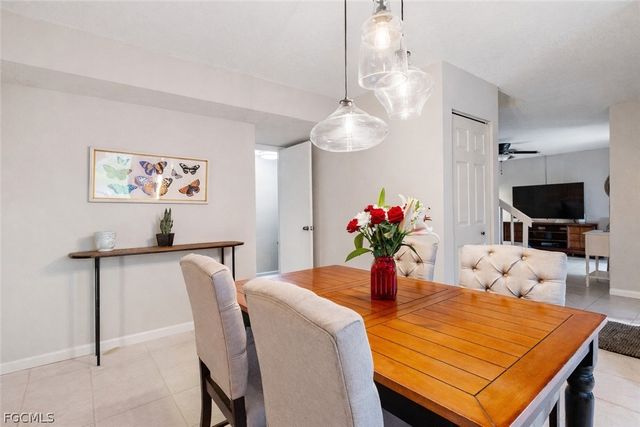 5258 Cedarbend DR 2, Fort Myers, FL 33919