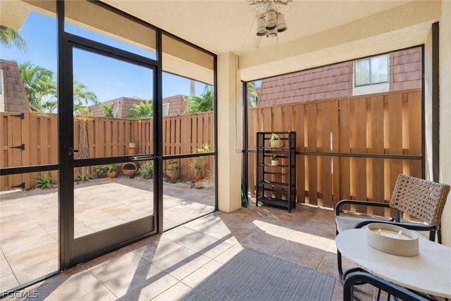 5258 Cedarbend DR 2, Fort Myers, FL 33919