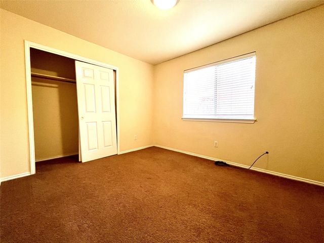 100 Giancarlos LN, Buda, TX 78610