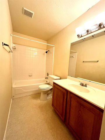 100 Giancarlos LN, Buda, TX 78610