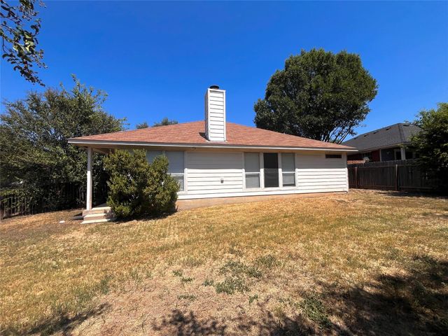 100 Giancarlos LN, Buda, TX 78610