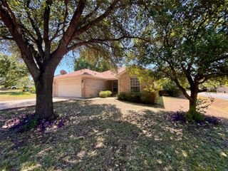 100 Giancarlos LN, Buda, TX 78610