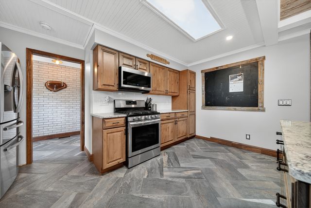 9519 Knolltop Road, Union, IL 60180