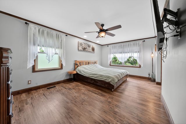 9519 Knolltop Road, Union, IL 60180