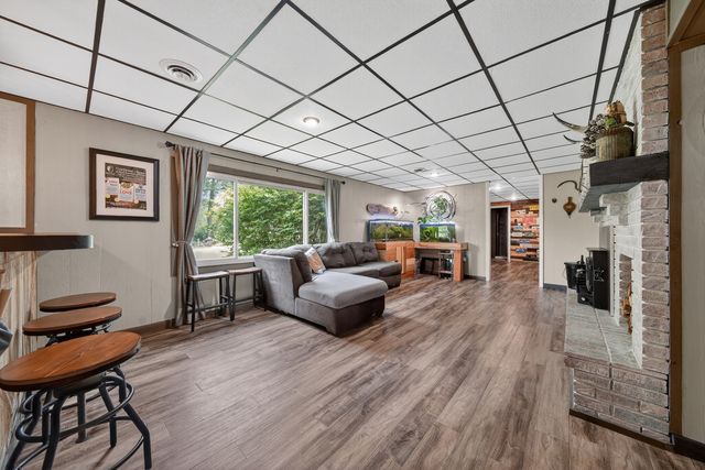9519 Knolltop Road, Union, IL 60180