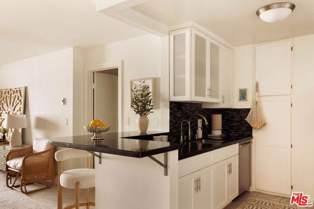 8640 Gulana Avenue J2016, Playa Del Rey, CA 90293