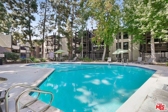 8640 Gulana Avenue J2016, Playa Del Rey, CA 90293