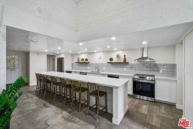 8640 Gulana Avenue J2016, Playa Del Rey, CA 90293