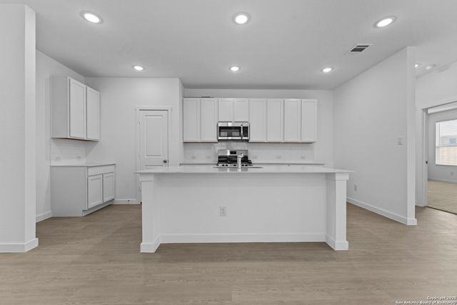 31916 Ambrose St, Bulverde, TX 78163