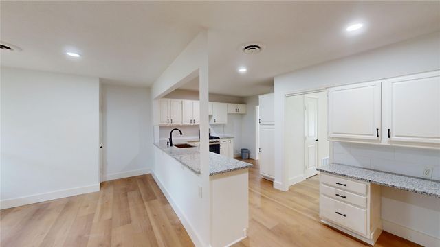 914 Tusing Street, Grand Prairie, TX 75050