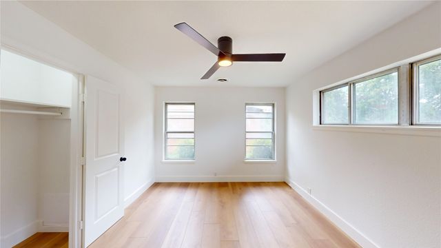 914 Tusing Street, Grand Prairie, TX 75050