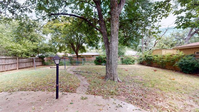 914 Tusing Street, Grand Prairie, TX 75050