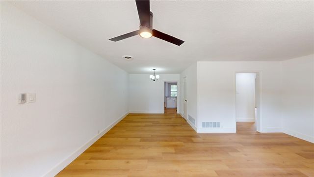914 Tusing Street, Grand Prairie, TX 75050