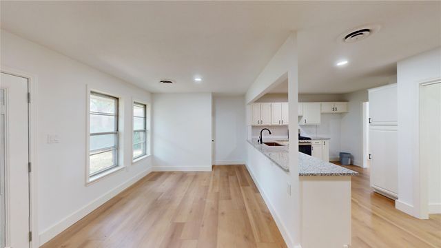 914 Tusing Street, Grand Prairie, TX 75050