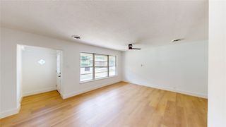 914 Tusing Street, Grand Prairie, TX 75050