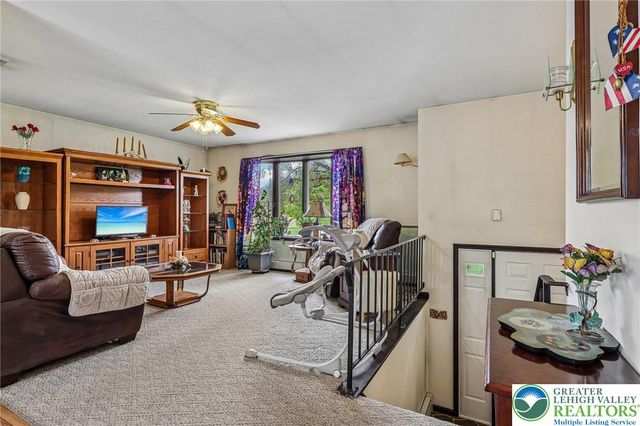 418 East Paletown Road, Richland Twp, PA 18951