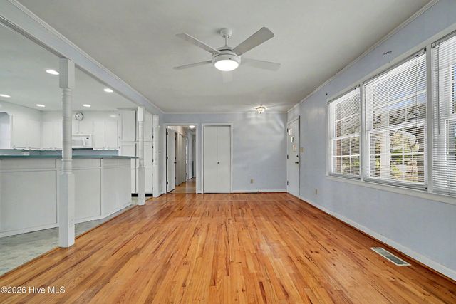 101 NE 40th Street, Oak Island, NC 28465