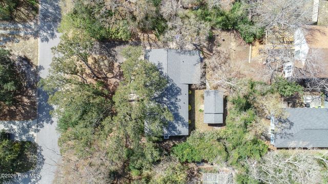 101 NE 40th Street, Oak Island, NC 28465