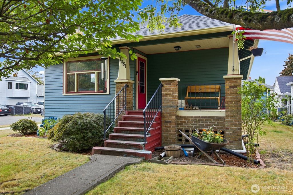 1081 Lafromboise Street, Enumclaw, WA 98022