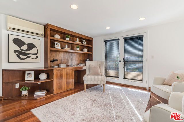 435 Arnaz Drive 304, Los Angeles, CA 90048