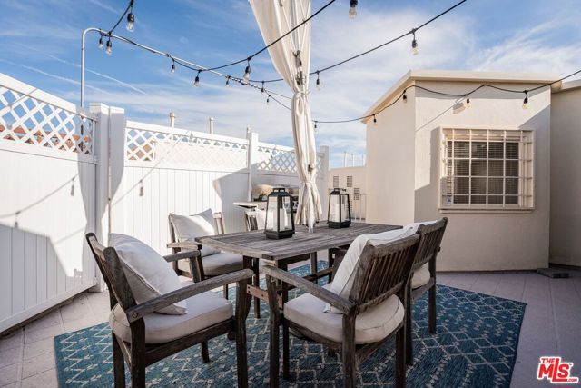 435 Arnaz Drive 304, Los Angeles, CA 90048