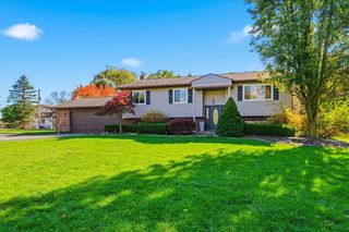 2932 Bogue Creek Drive, Howell, MI 48855