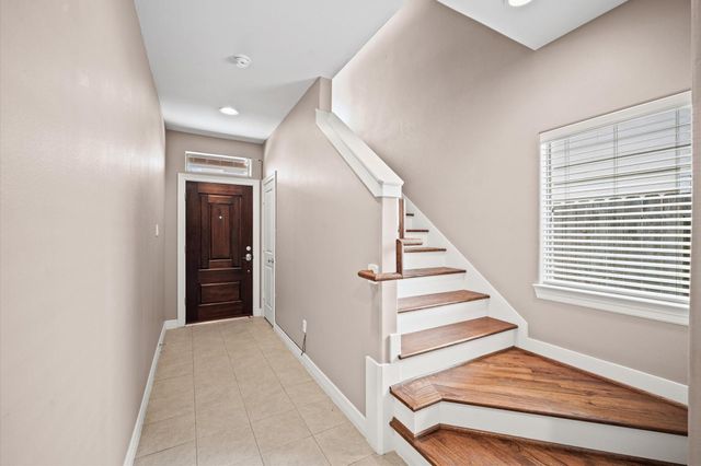 3840 Center Street, Houston, TX 77007