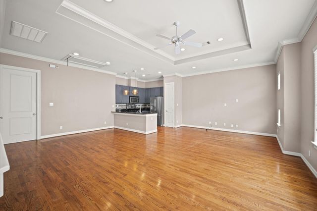 3840 Center Street, Houston, TX 77007