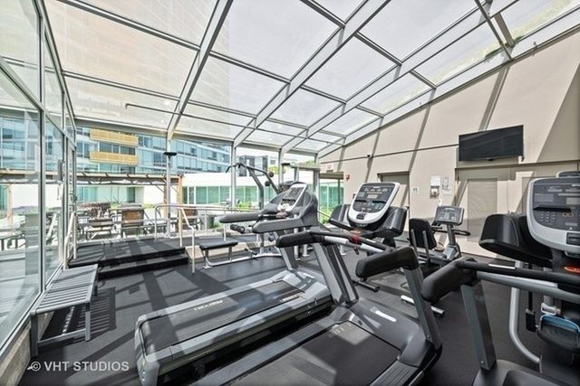 1720 Maple Avenue 204, Evanston, IL 60201