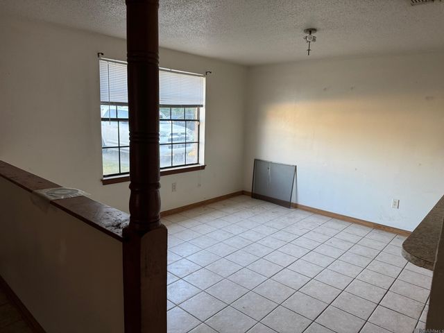 5854 Wright Dr, Baton Rouge, LA 70812