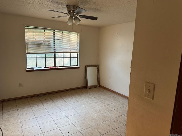 5854 Wright Dr, Baton Rouge, LA 70812