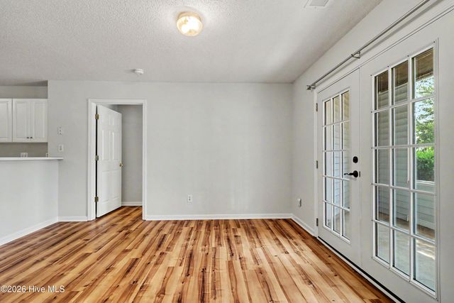 4140 Breezewood Drive Unit 104, Wilmington, NC 28412