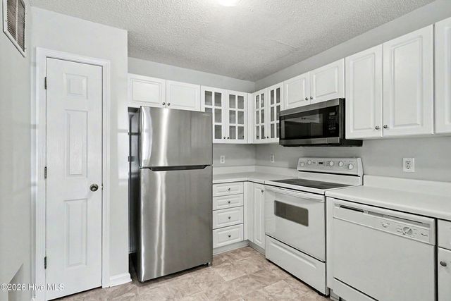 4140 Breezewood Drive Unit 104, Wilmington, NC 28412