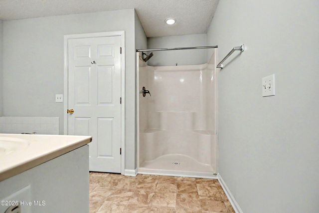 4140 Breezewood Drive Unit 104, Wilmington, NC 28412
