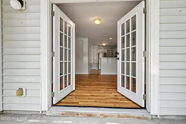 4140 Breezewood Drive Unit 104, Wilmington, NC 28412