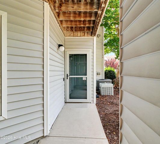 4140 Breezewood Drive Unit 104, Wilmington, NC 28412