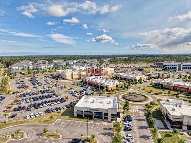 4140 Breezewood Drive Unit 104, Wilmington, NC 28412