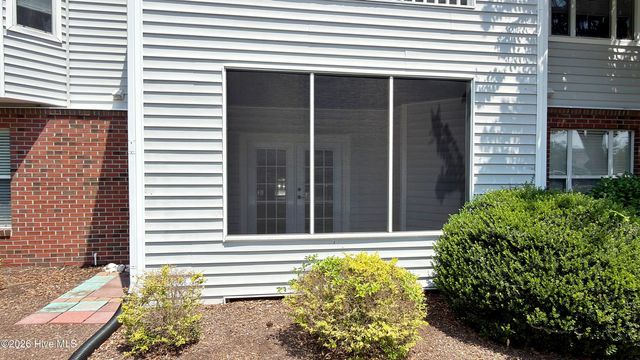 4140 Breezewood Drive Unit 104, Wilmington, NC 28412