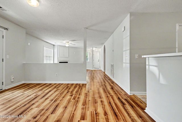 4140 Breezewood Drive Unit 104, Wilmington, NC 28412