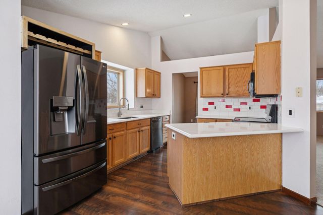 14200 Belfast Court, Rosemount, MN 55068