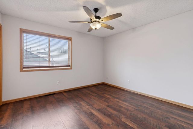 14200 Belfast Court, Rosemount, MN 55068